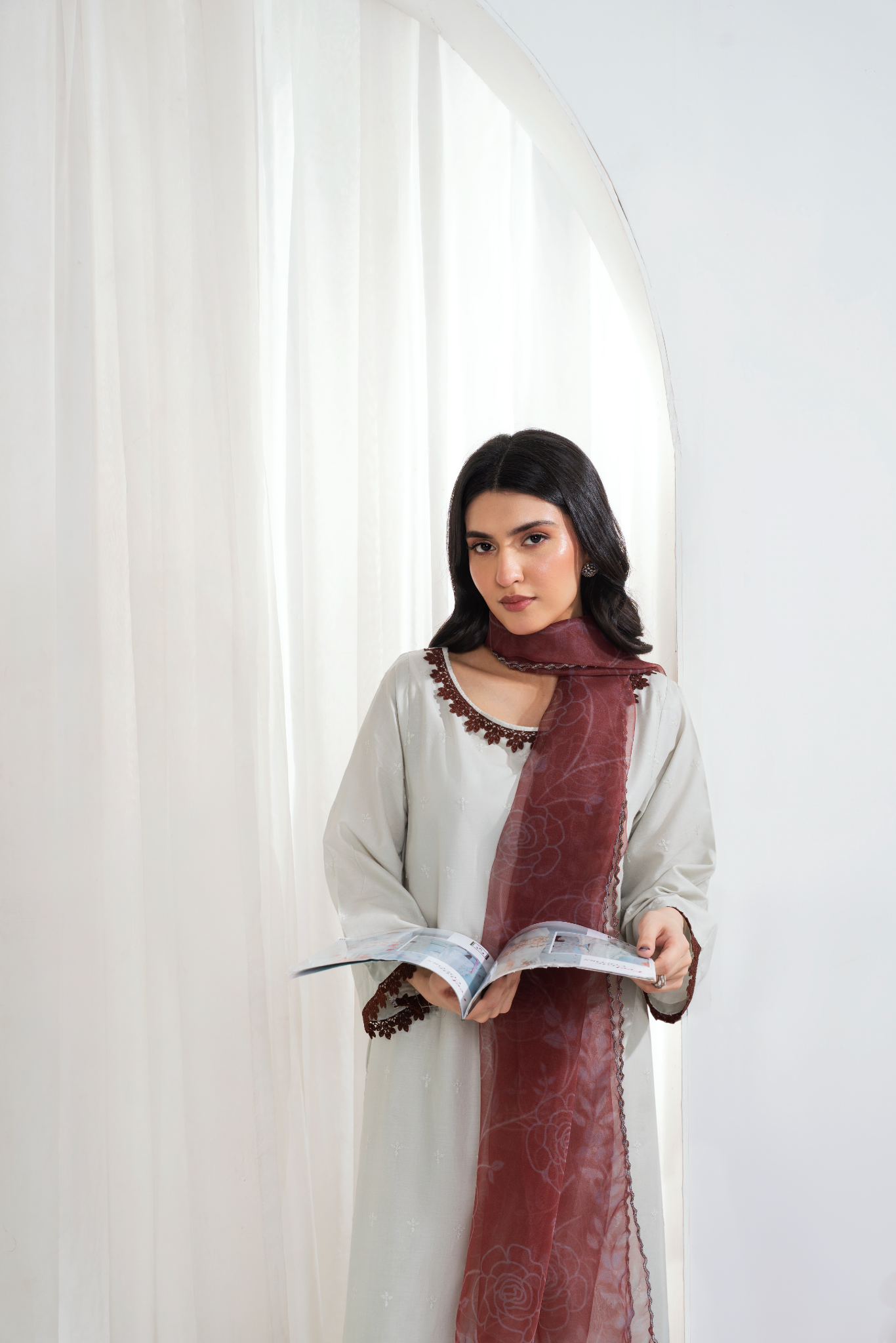 VERA - Pearl Grey Chikankari (AM033)