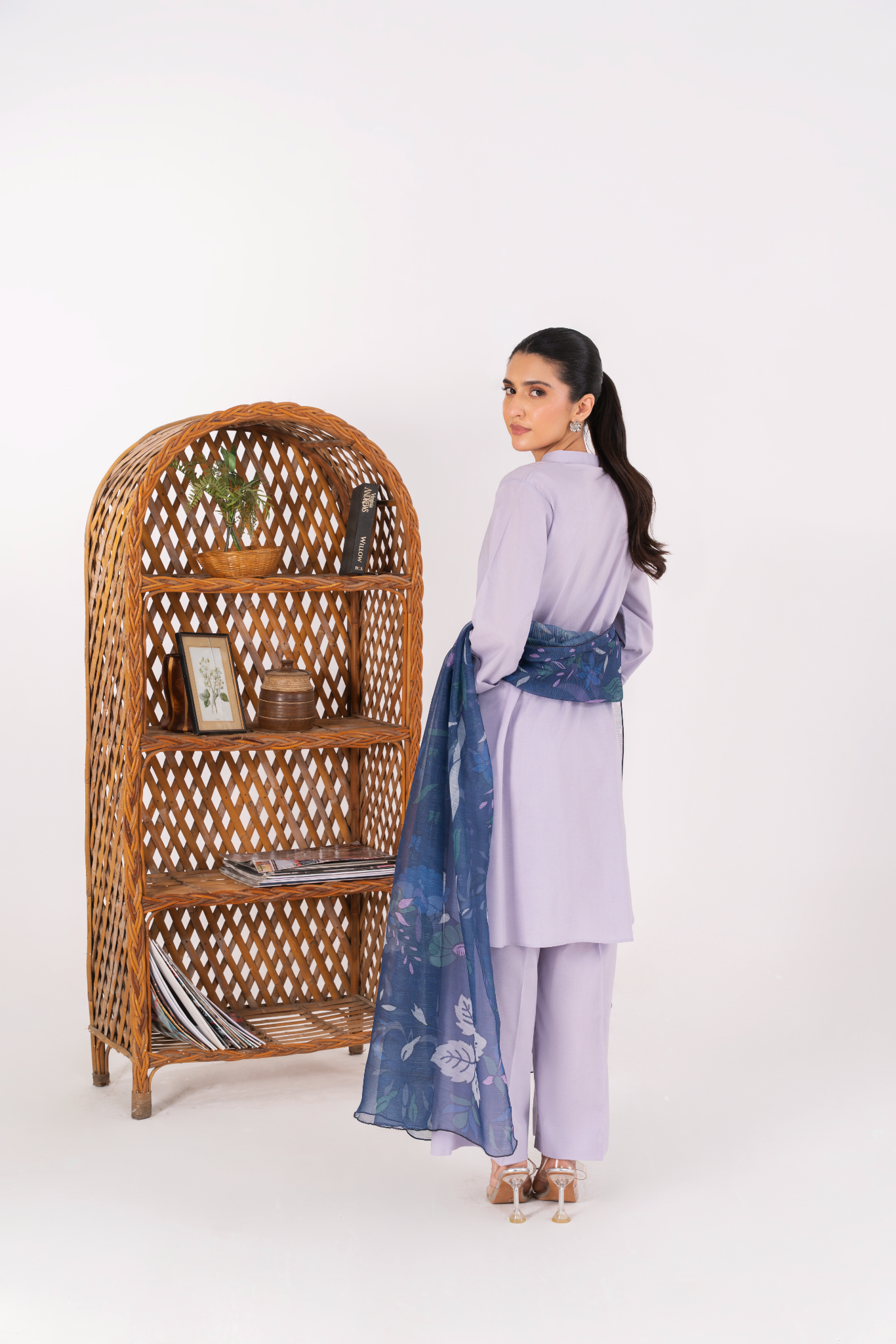 RAYA - Lilac Lawn (AM036)