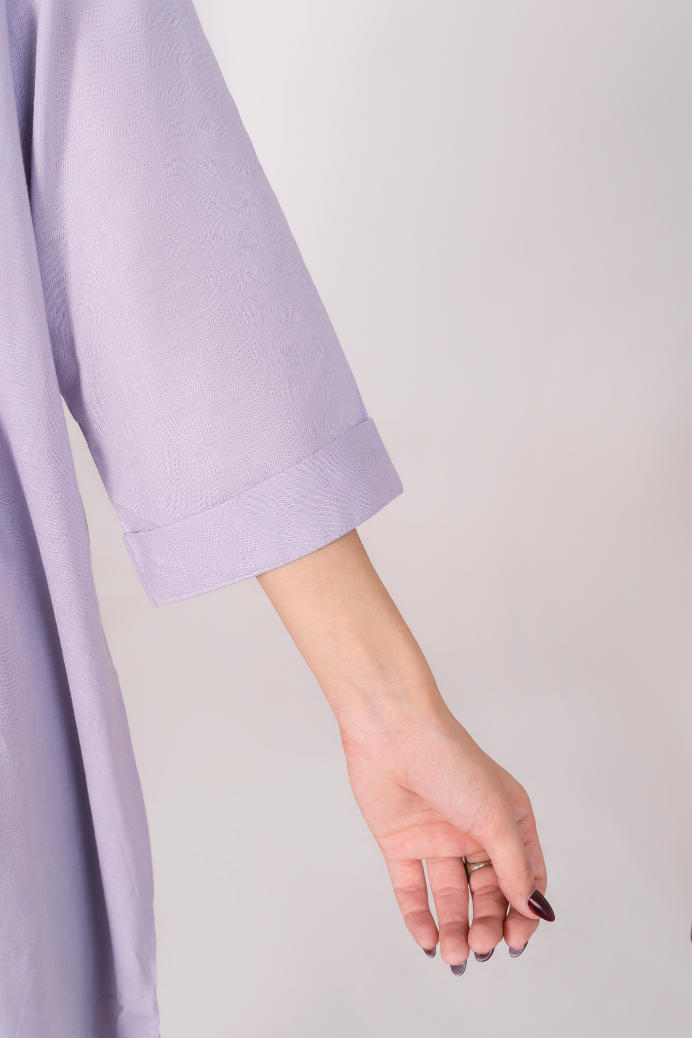 RAYA - Lilac Lawn (AM036)